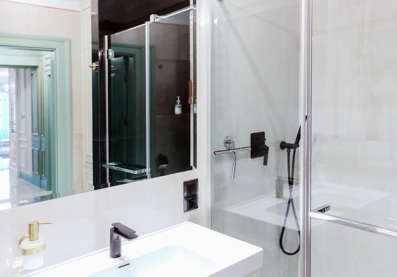 Apartament Wersal Apartament *